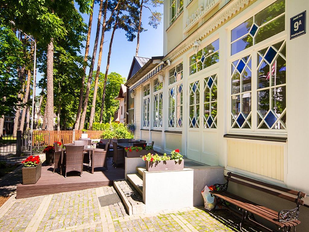 Aparte Lux Jūrkalne Exteriör bild